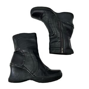 Aldo black ankle wedge boots Bumpah side zip leather basic neutral sz 39 US 8.5